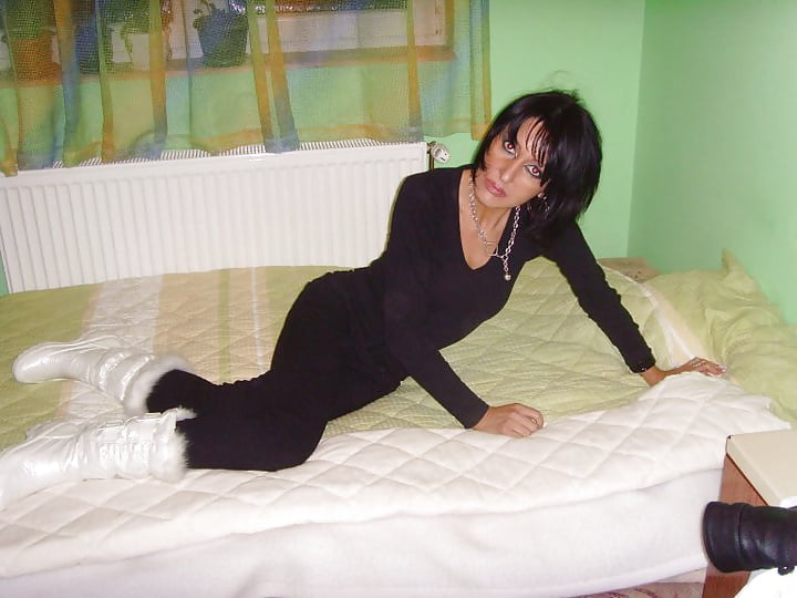 Serbian MILFs and Matures vol.6 adult photos