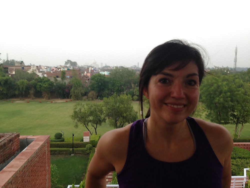 Leila - please comment - what would you do with her? adult photos