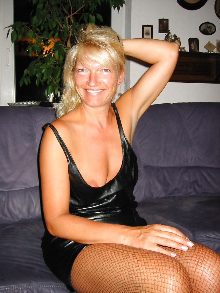 Sexy Mature German Wife Frauke 2 adult photos