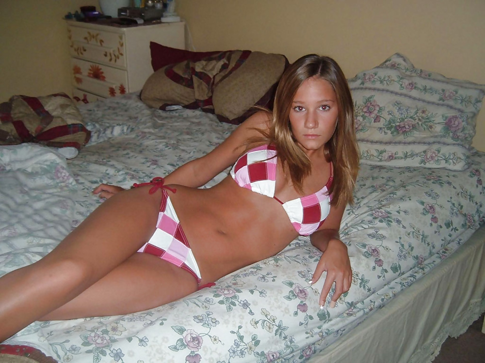 Non nude amateur teens posing! -MM- adult photos
