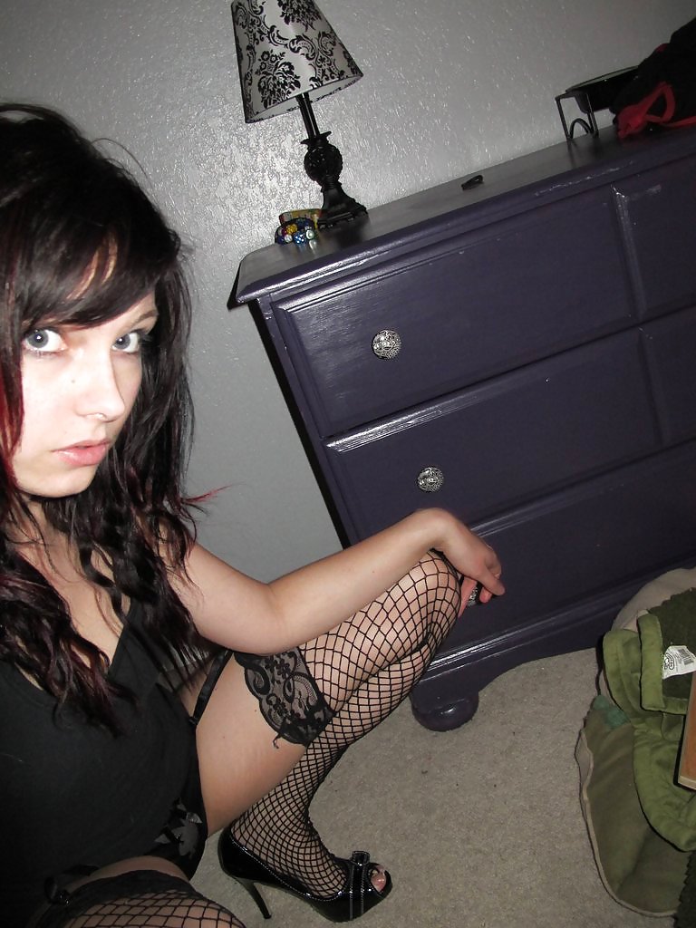 Awesome Amateur Teen Feet Part IX adult photos