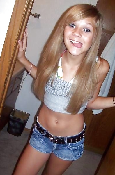 talk about short shorts! adult photos