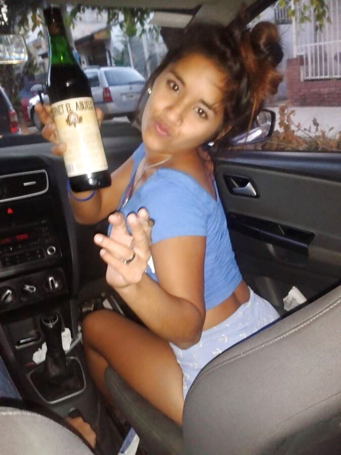 NN Latina Teen with a Booty adult photos