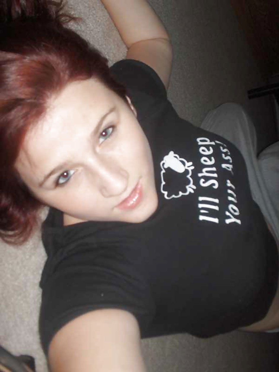 Pretty Amateur RedHead 1 adult photos