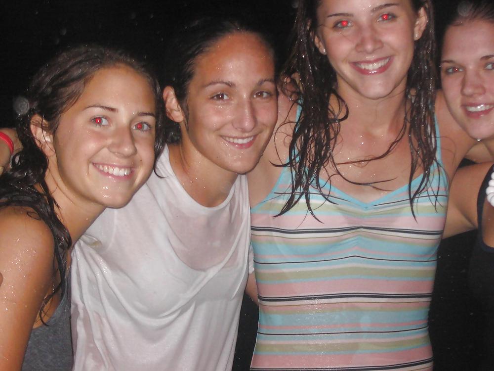 Bra Babes 85 adult photos