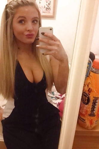 TEEN CHAVS FACEBOOK GIRLS BIG TITS ASS FEET HIGH-HEELS SOLE adult photos