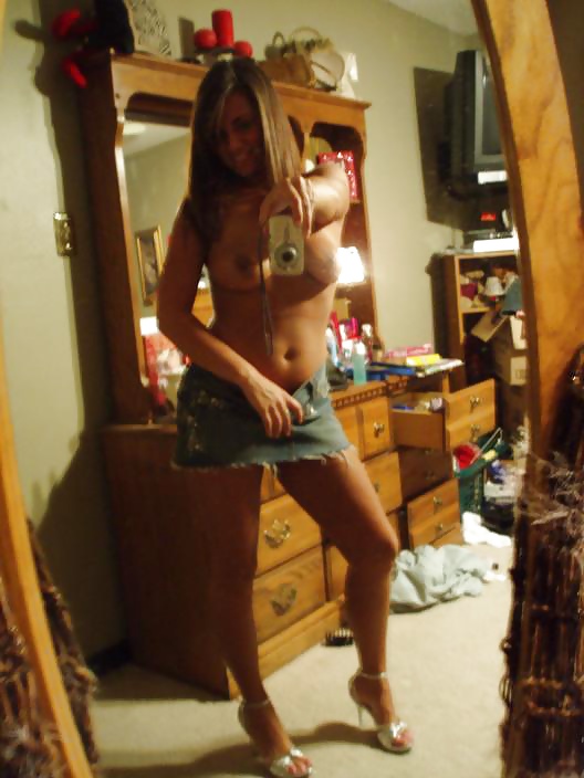 Slutty Teen Selfies 7 adult photos