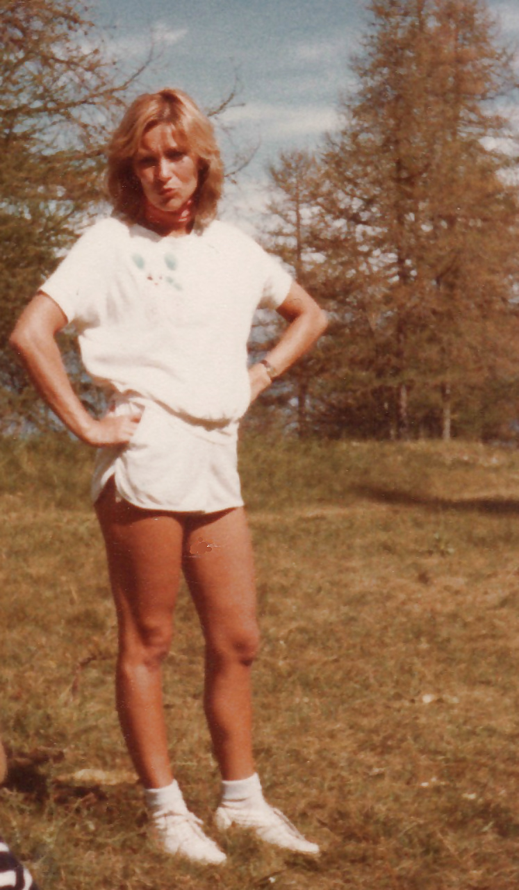 Valerie44 for Repost adult photos