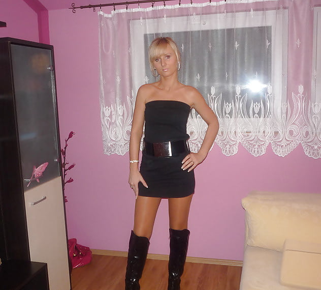 would you fuck this bitch?please comment adult photos