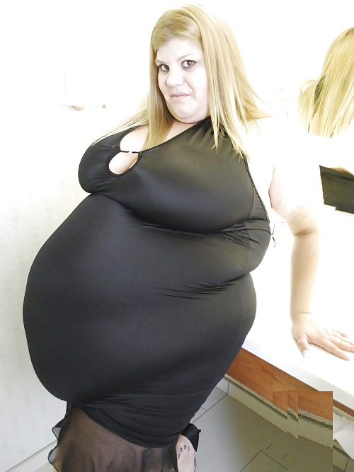 SSBBW clothed & public 4 adult photos