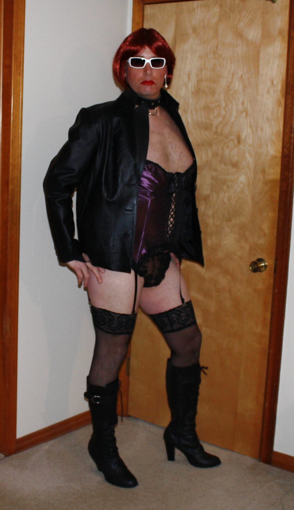 CD Amber's Purple corset. adult photos