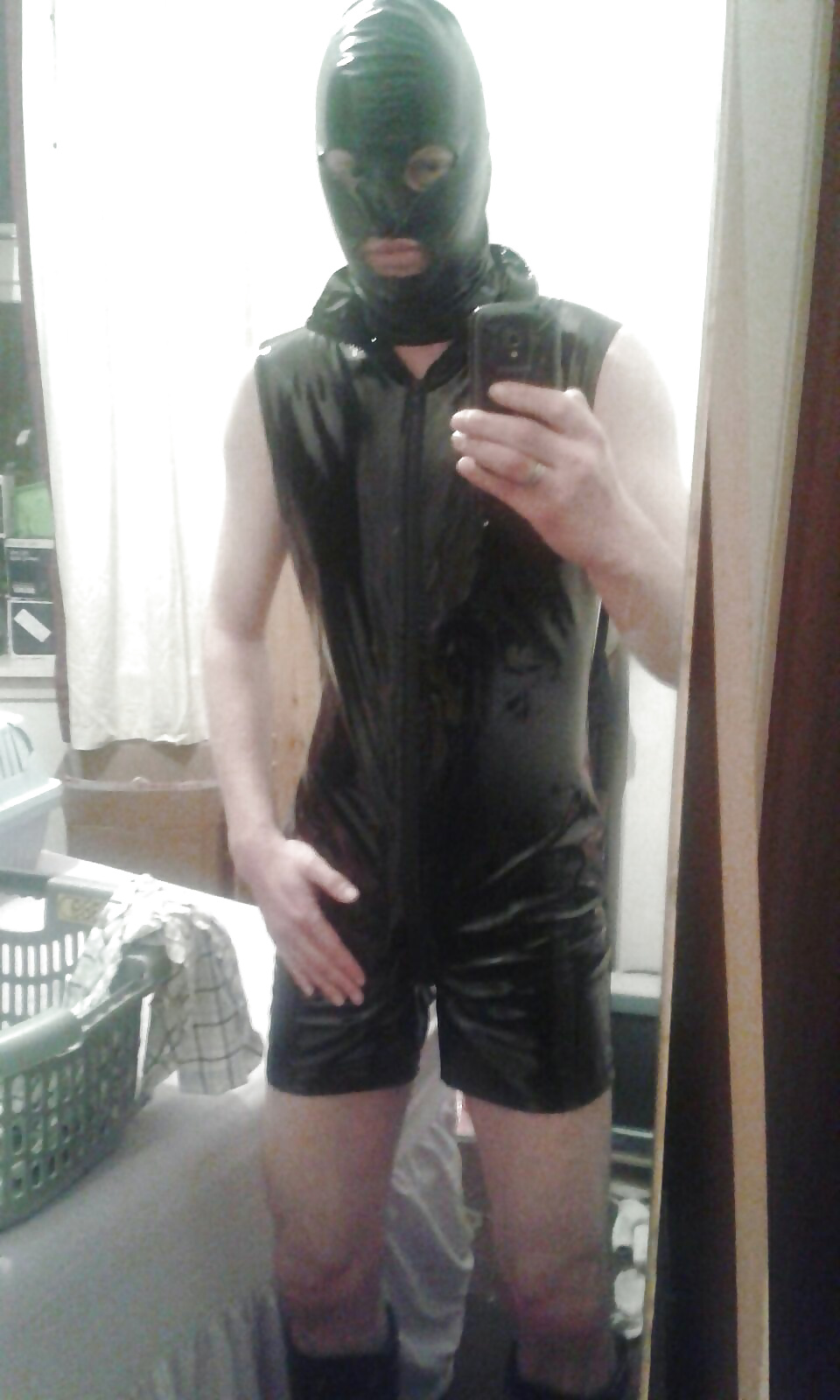 Sissy Shiny Suzy adult photos