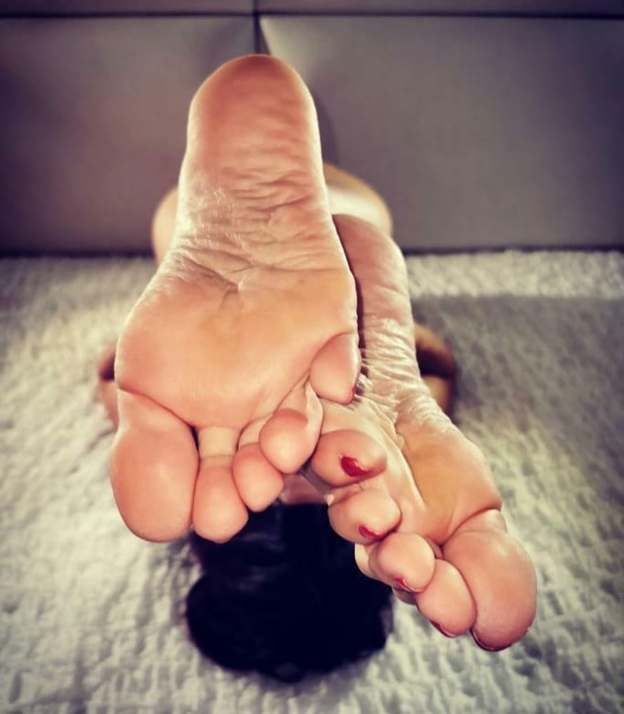 Feet for Footjob - 210 Photos 