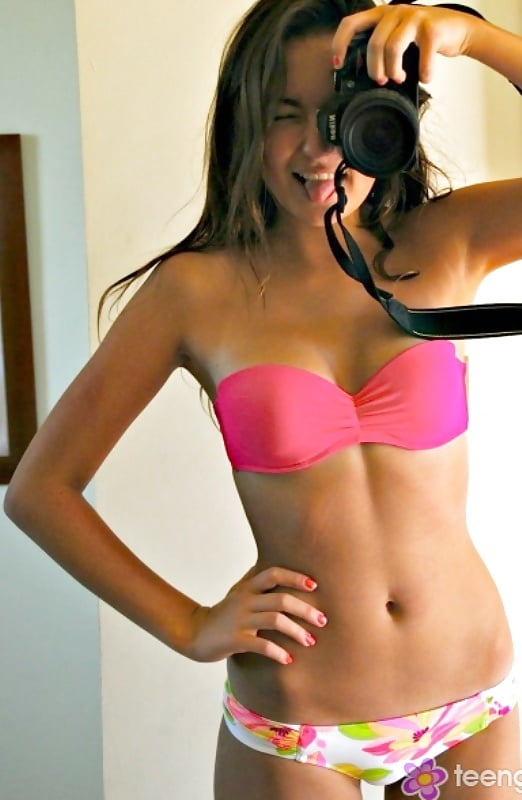 TEENS THAT WILL MAKE YOUR COCK BURST 51 adult photos