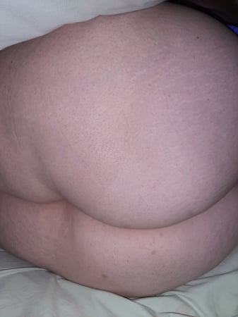 bbw wifes big ass in a thong         