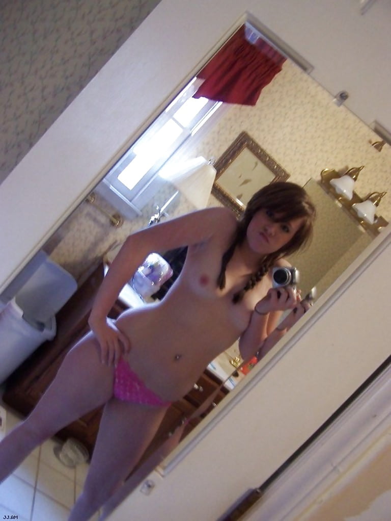 Horny Silly Selfie Teens (279) adult photos