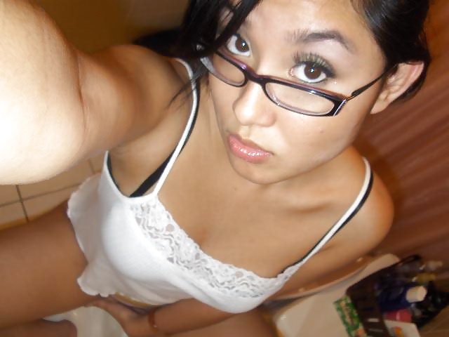 cochonne asiatique adult photos