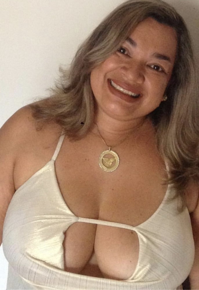 Sexy Gilf Milf And Cleavage 82 Pics Xhamster