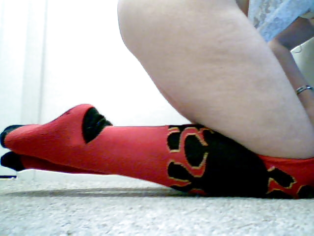 Red-hot knee socks (LadyBugMe) adult photos