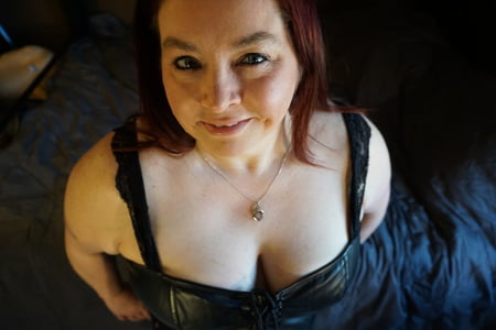sexy bbw corset clip pump         