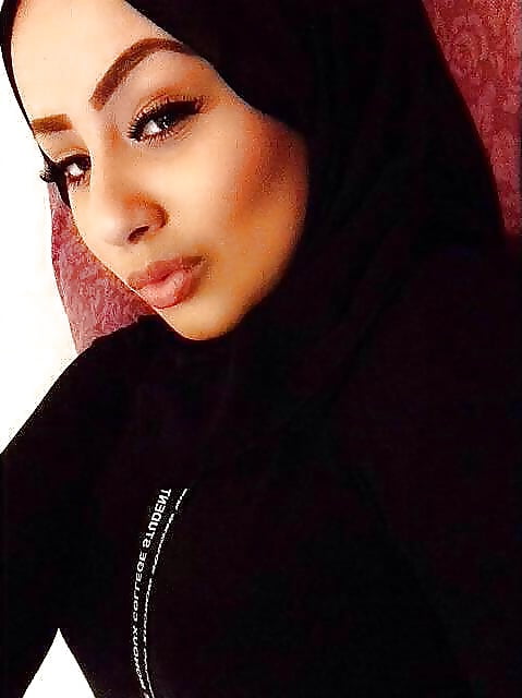 Perfect arab Hijab moroccan dutch adult photos