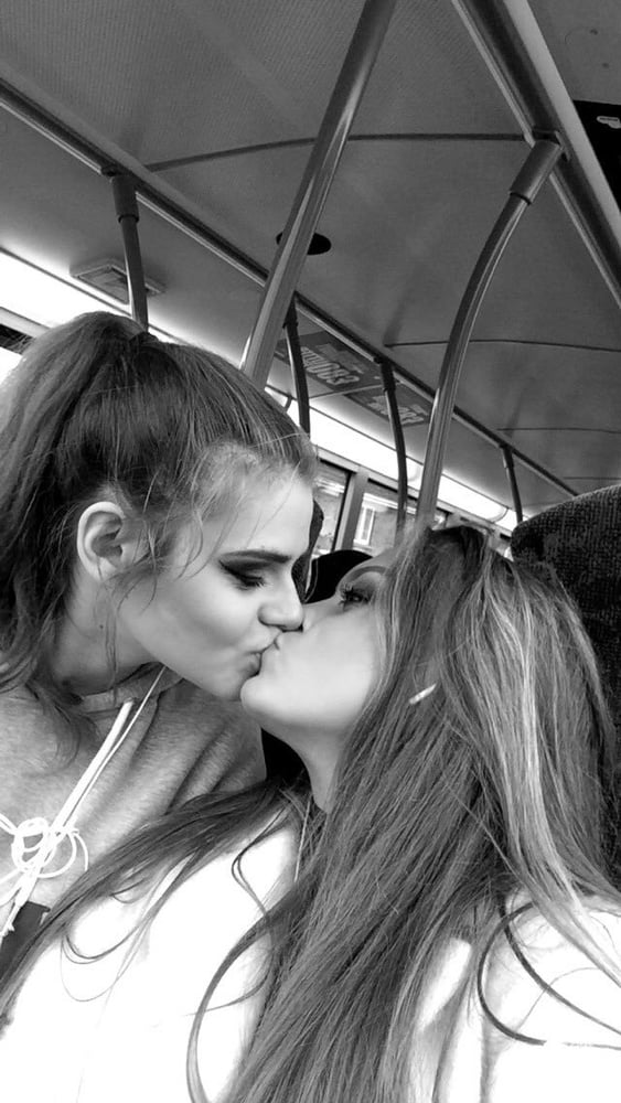 Milfs Kissing Girls