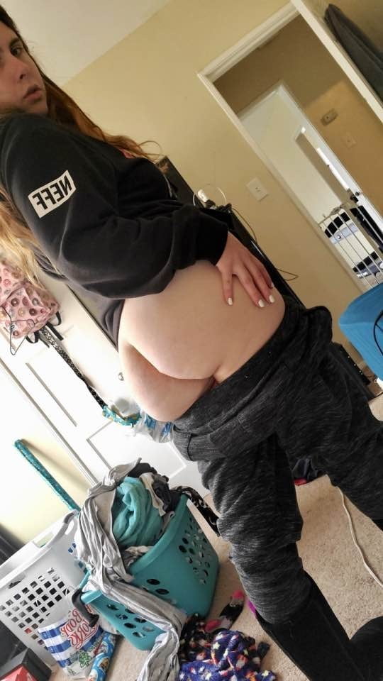 Amateur Fat assed white girl - 31 Photos 