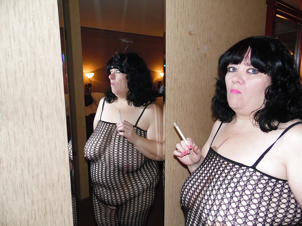 Mrs.MILF Slut Showing off T&A Again..Smoking Hot adult photos