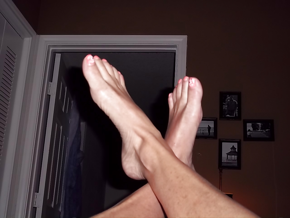 My pretty feet adult photos