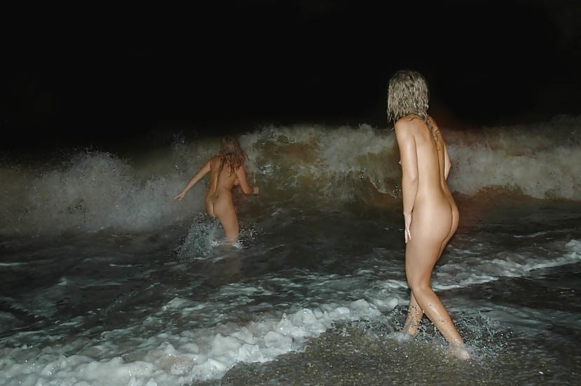 Lesbian night games on the beach - N. C. adult photos