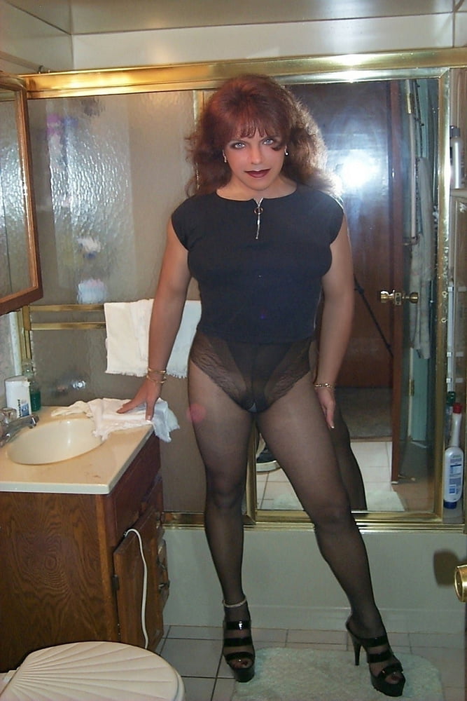 CROSSDRESSERS AND TRANS - 379 Photos 