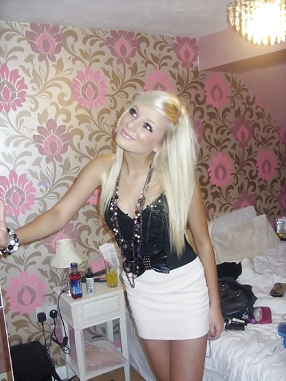 Guys, meet UK chav teen Kim adult photos