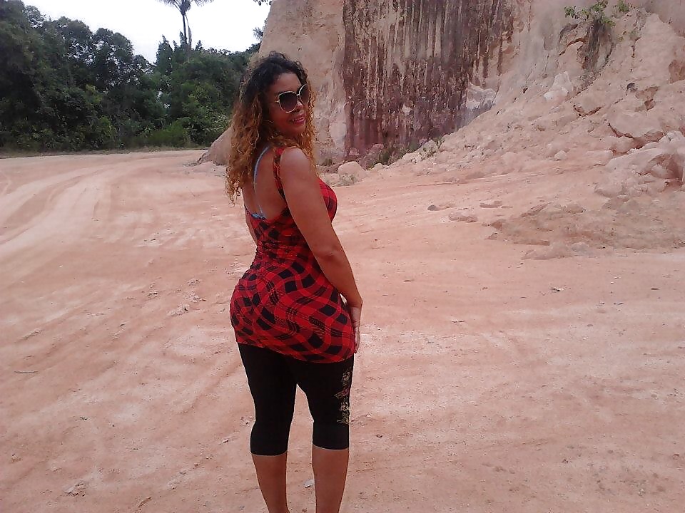 Puta,culona y fea del face (meyre) adult photos