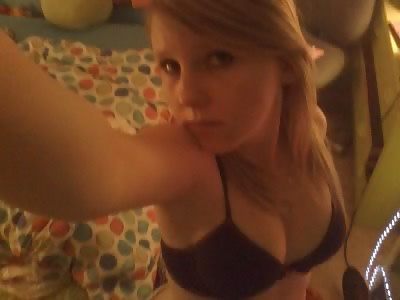 SmutDates Username AlwaysApril adult photos