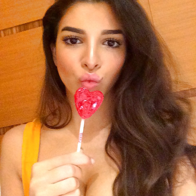 Arab beauty 30 - Cum on her adult photos