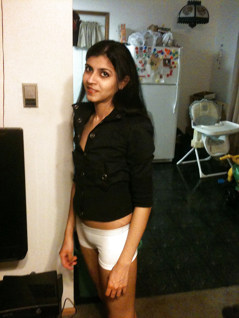 INDIAN GIRLS WITH WHITE GUYS adult photos