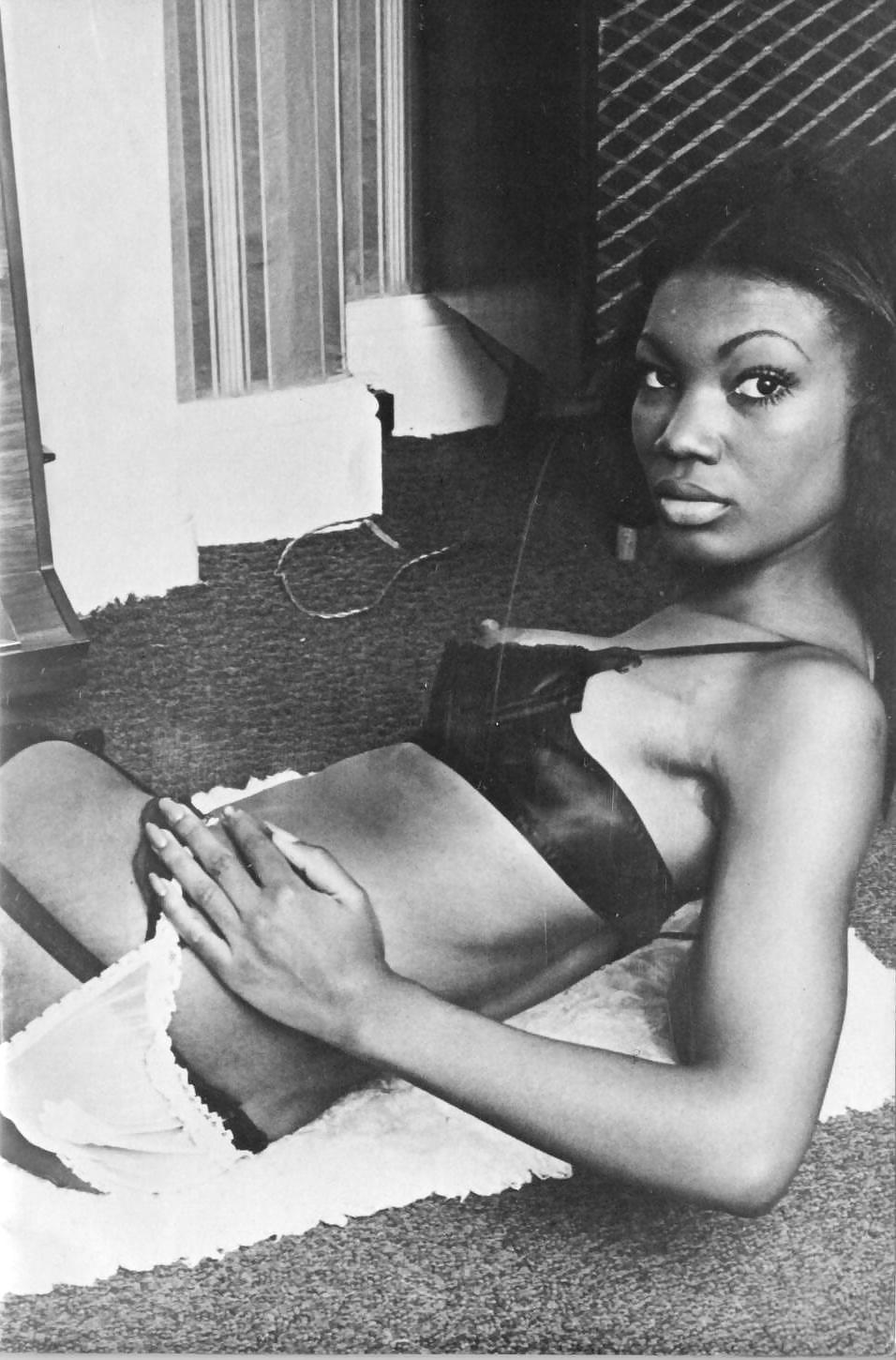 Vintage Amateur Black Woman adult photos