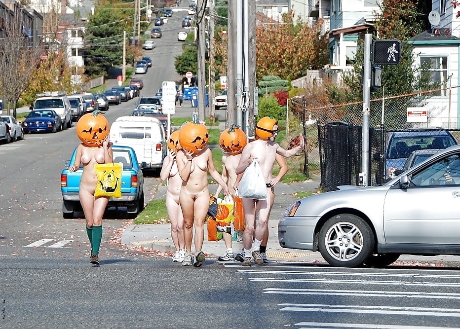 Fremont's Naked Pumpkin Run This Sunday
