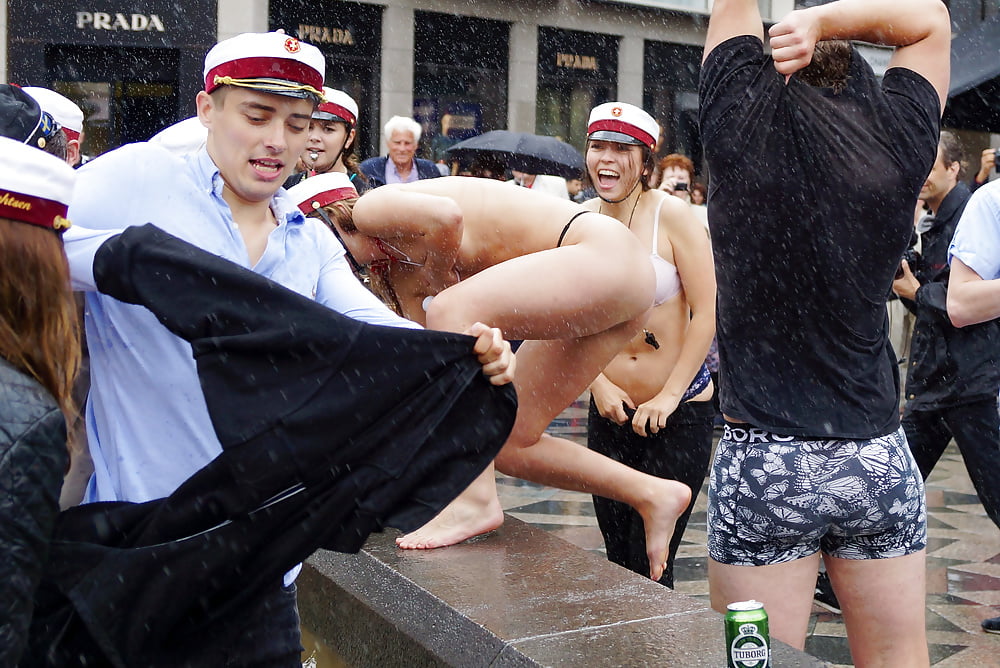 Public Sluts (1325) adult photos