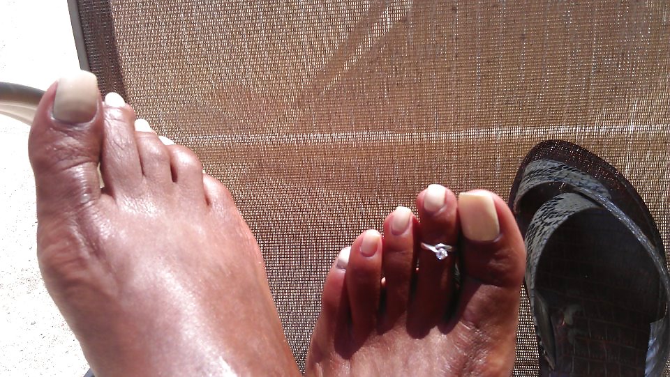 black womans sexy toes adult photos