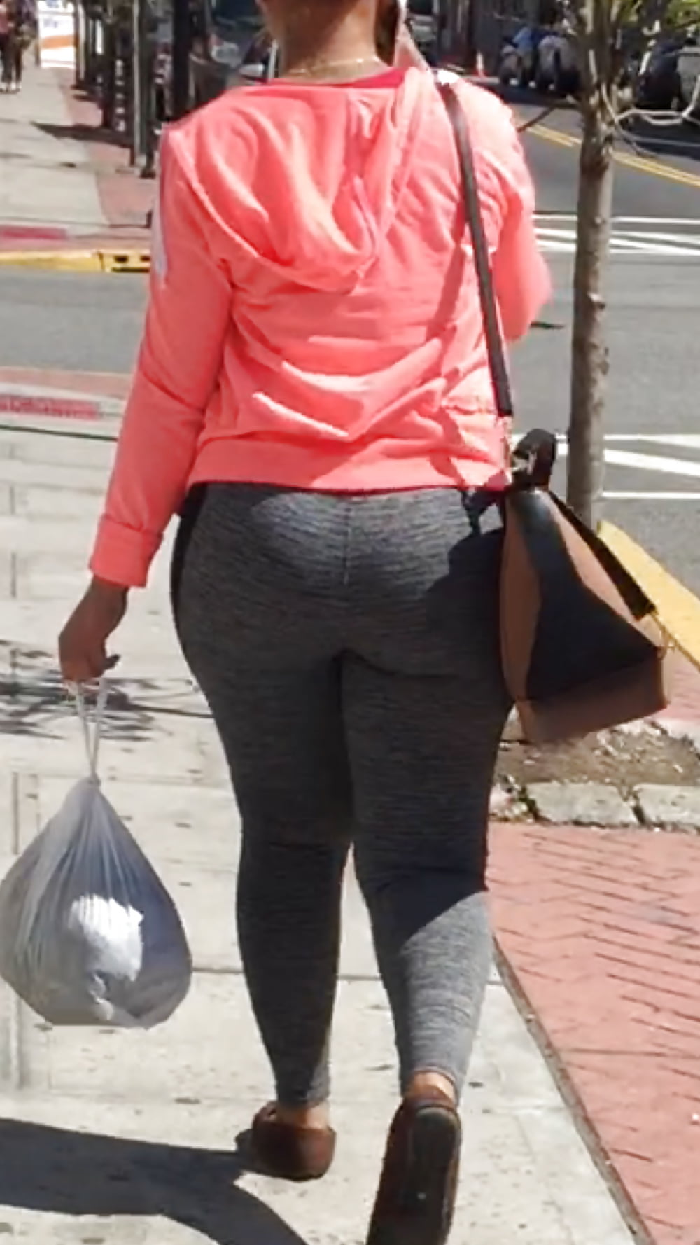 Spanish booty in spandex adult photos