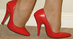 HIGH HEELS PICS adult photos