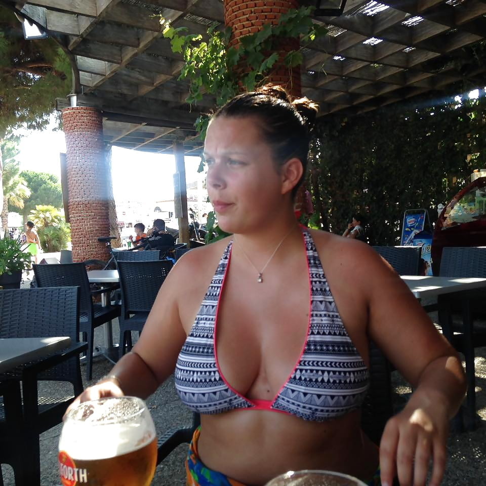 Jolie petite salope adult photos