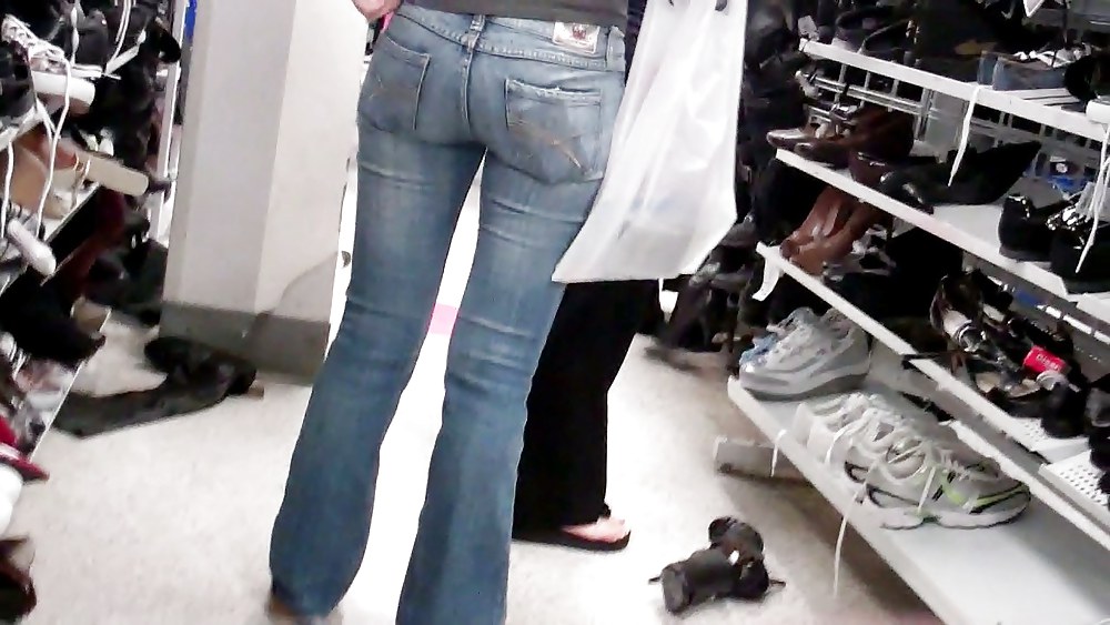 Her tight butt & ass in blue jeans adult photos