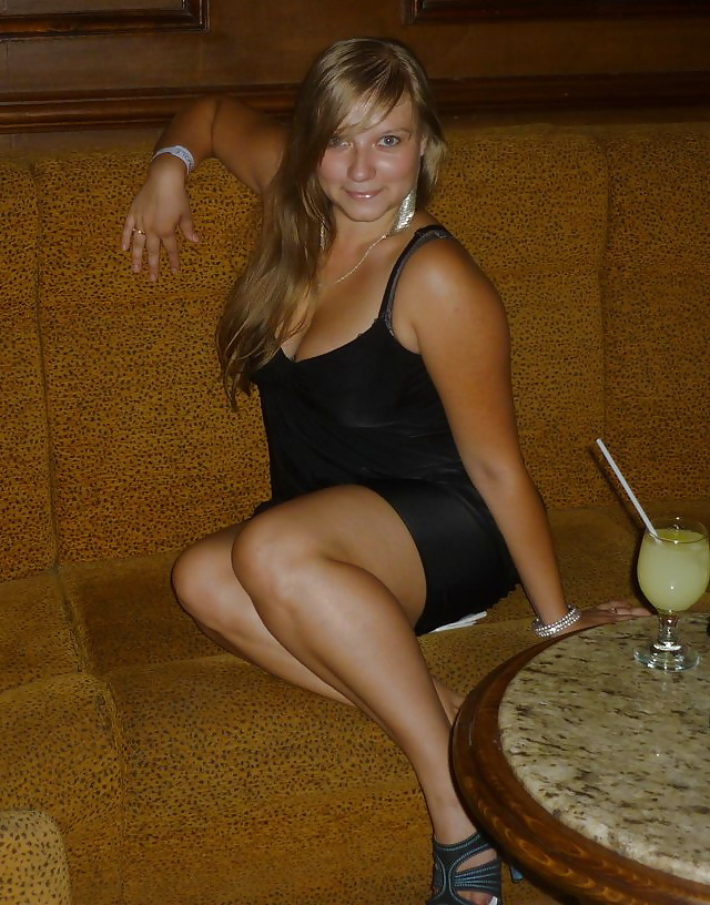 Full thighs in the mini 74 adult photos