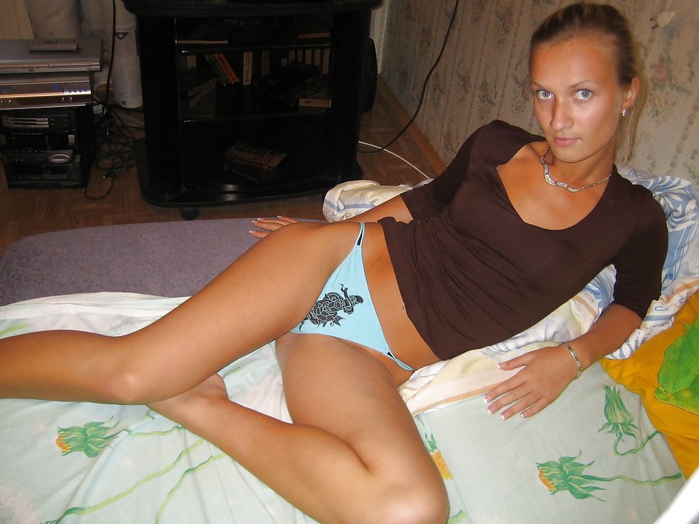 REAL GIRLS FROM AROUND THE WORLD - ALINA adult photos
