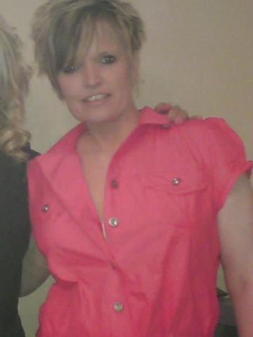 Skank from 2 Tubs Bury adult photos