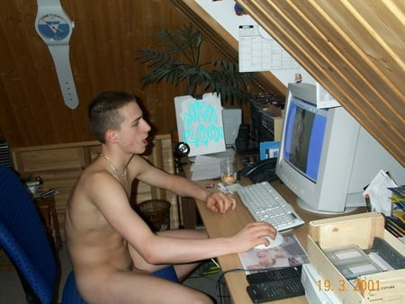 Roommates Pics XHamster