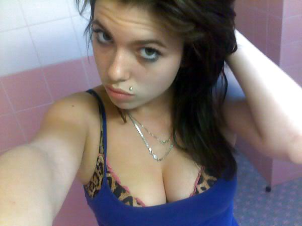 Aussie Social Network Sluts adult photos