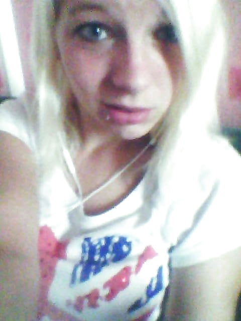 ALISON 20ANS DE L OISE DE REBICOURT adult photos